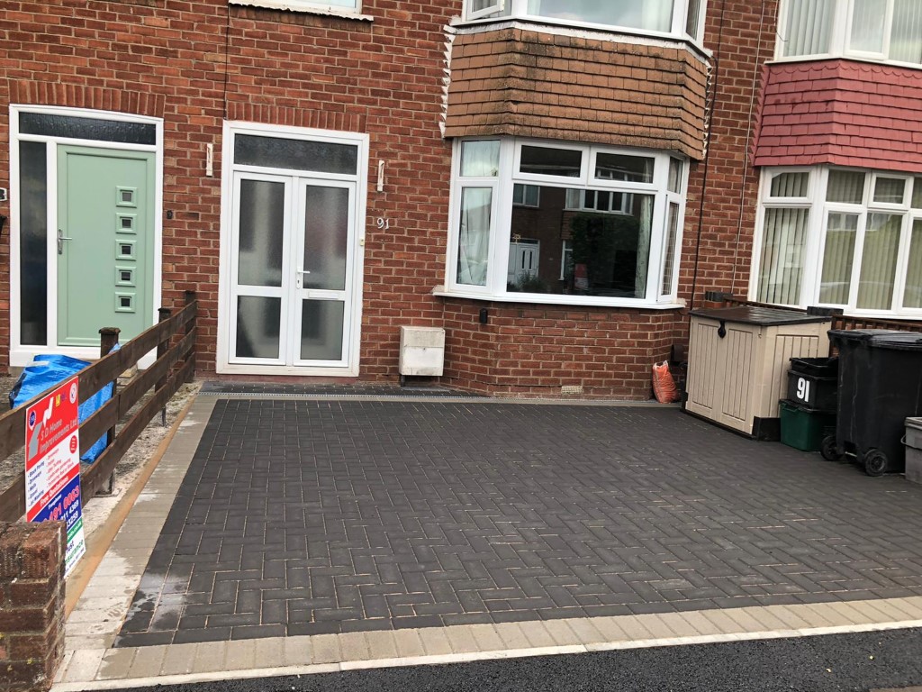 Charcoal Block Paving Driveway with Light Grey Border in Bristol - SD