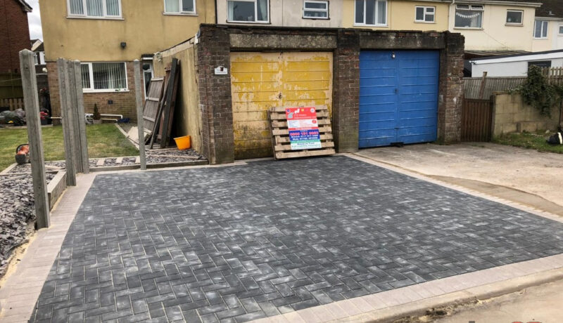 Charcoal Block Paved Driveway with Double Border in Yate, Bristol