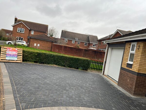 Charcoal Block Paved Driveway In Portishead, Bristol (4)